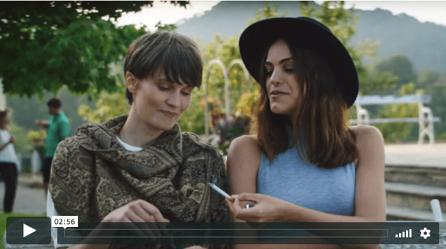 Escena de Claudia Lliso y Niki Mair